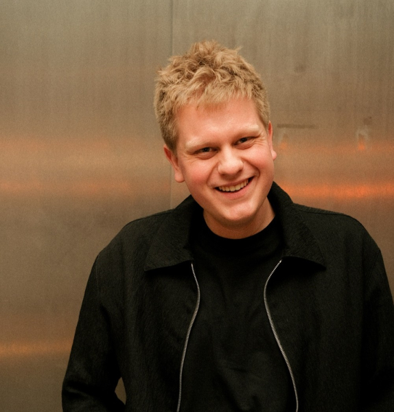 Jonas Gavriil-3-C.David Mertz_kl